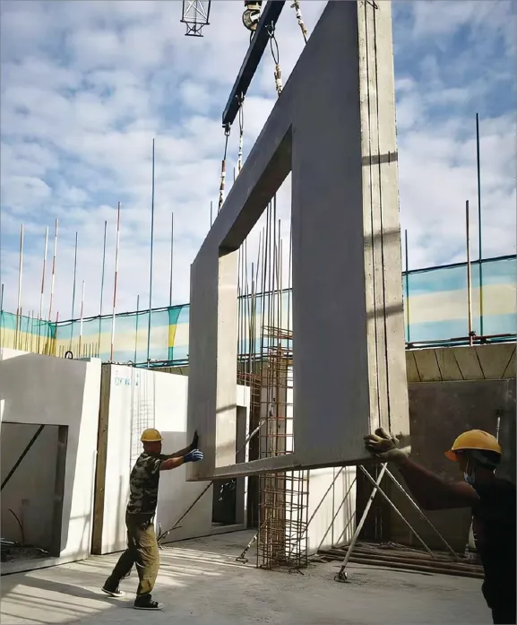 GOGER precast wall panel crane installation on site