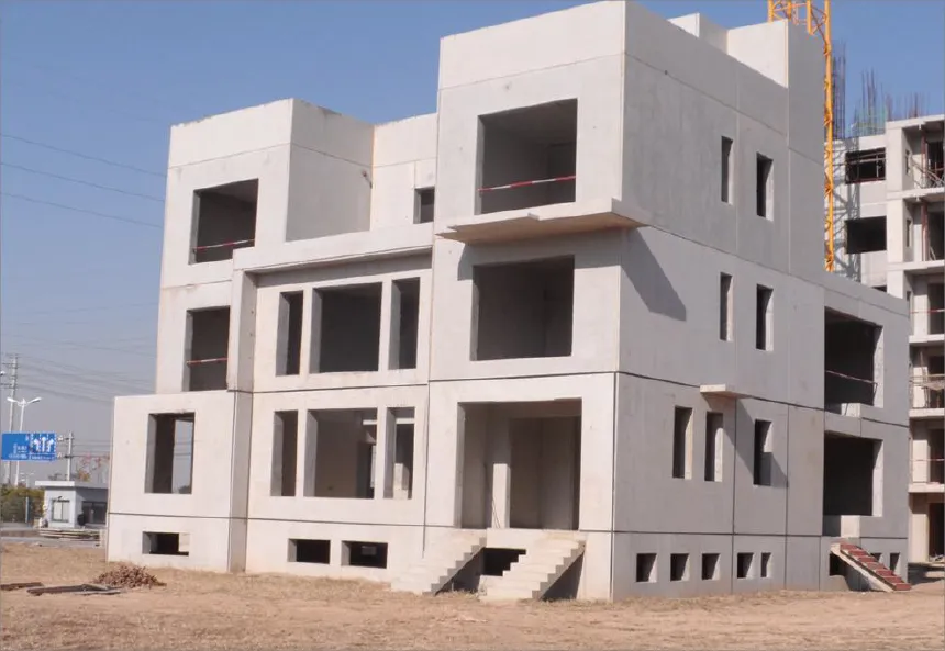 GOGER prefab concrete villa under construction